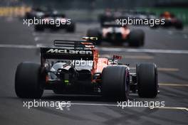 Stoffel Vandoorne (BEL) McLaren MCL32 on the formation lap. 29.10.2017. Formula 1 World Championship, Rd 18, Mexican Grand Prix, Mexico City, Mexico, Race Day.
