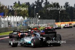 Lewis Hamilton (GBR) Mercedes AMG F1 W08 with a puncture at the start of the race. 29.10.2017. Formula 1 World Championship, Rd 18, Mexican Grand Prix, Mexico City, Mexico, Race Day.