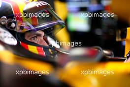 Carlos Sainz Jr (ESP) Renault F1 Team  28.10.2017. Formula 1 World Championship, Rd 18, Mexican Grand Prix, Mexico City, Mexico, Qualifying Day.