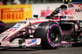 Esteban Ocon (FRA) Sahara Force India F1 VJM10 waves to the crowd. 28.10.2017. Formula 1 World Championship, Rd 18, Mexican Grand Prix, Mexico City, Mexico, Qualifying Day.
