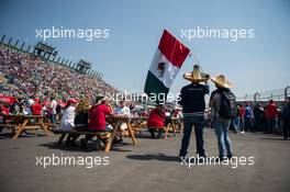 Fans. 28.10.2017. Formula 1 World Championship, Rd 18, Mexican Grand Prix, Mexico City, Mexico, Qualifying Day.