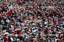 Fans in the grandstand. 28.10.2017. Formula 1 World Championship, Rd 18, Mexican Grand Prix, Mexico City, Mexico, Qualifying Day.