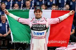 Sergio Perez (MEX) Sahara Force India F1 at a team photograph. 28.10.2017. Formula 1 World Championship, Rd 18, Mexican Grand Prix, Mexico City, Mexico, Qualifying Day.