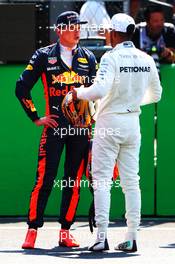 (L to R): Max Verstappen (NLD) Red Bull Racing with Lewis Hamilton (GBR) Mercedes AMG F1 in qualifying parc ferme. 28.10.2017. Formula 1 World Championship, Rd 18, Mexican Grand Prix, Mexico City, Mexico, Qualifying Day.