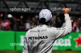 Lewis Hamilton (GBR) Mercedes AMG F1 celebrates his third position in qualifying parc ferme. 28.10.2017. Formula 1 World Championship, Rd 18, Mexican Grand Prix, Mexico City, Mexico, Qualifying Day.