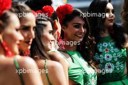 Grid girls. 29.10.2017. Formula 1 World Championship, Rd 18, Mexican Grand Prix, Mexico City, Mexico, Race Day.