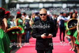Valtteri Bottas (FIN) Mercedes AMG F1 on the drivers parade. 29.10.2017. Formula 1 World Championship, Rd 18, Mexican Grand Prix, Mexico City, Mexico, Race Day.