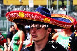 Max Verstappen (NLD) Red Bull Racing on the drivers parade. 29.10.2017. Formula 1 World Championship, Rd 18, Mexican Grand Prix, Mexico City, Mexico, Race Day.