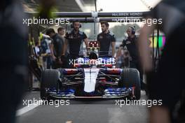 Pierre Gasly (FRA) Scuderia Toro Rosso STR12 practices a pit stop. 26.10.2017. Formula 1 World Championship, Rd 18, Mexican Grand Prix, Mexico City, Mexico, Preparation Day.