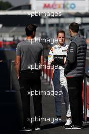 Stoffel Vandoorne (BEL) McLaren F1  26.10.2017. Formula 1 World Championship, Rd 18, Mexican Grand Prix, Mexico City, Mexico, Preparation Day.