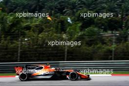 Stoffel Vandoorne (BEL) McLaren MCL32.                                29.09.2017. Formula 1 World Championship, Rd 15, Malaysian Grand Prix, Sepang, Malaysia, Friday.