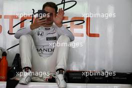 Stoffel Vandoorne (BEL) McLaren. 29.09.2017. Formula 1 World Championship, Rd 15, Malaysian Grand Prix, Sepang, Malaysia, Friday.