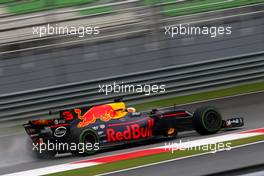 Daniel Ricciardo (AUS) Red Bull Racing  29.09.2017. Formula 1 World Championship, Rd 15, Malaysian Grand Prix, Sepang, Malaysia, Friday.