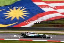 Lewis Hamilton (GBR) Mercedes AMG F1 W08. 29.09.2017. Formula 1 World Championship, Rd 15, Malaysian Grand Prix, Sepang, Malaysia, Friday.