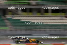 Sergey Sirotkin (RUS) Renault Sport F1 Team   29.09.2017. Formula 1 World Championship, Rd 15, Malaysian Grand Prix, Sepang, Malaysia, Friday.