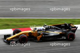 Jolyon Palmer (GBR) Renault Sport F1 Team RS17. 29.09.2017. Formula 1 World Championship, Rd 15, Malaysian Grand Prix, Sepang, Malaysia, Friday.