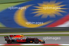 Max Verstappen (NLD) Red Bull Racing  29.09.2017. Formula 1 World Championship, Rd 15, Malaysian Grand Prix, Sepang, Malaysia, Friday.