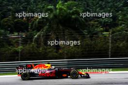 Daniel Ricciardo (AUS) Red Bull Racing RB13. 29.09.2017. Formula 1 World Championship, Rd 15, Malaysian Grand Prix, Sepang, Malaysia, Friday.