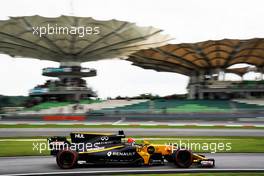 Nico Hulkenberg (GER) Renault Sport F1 Team RS17.                                29.09.2017. Formula 1 World Championship, Rd 15, Malaysian Grand Prix, Sepang, Malaysia, Friday.