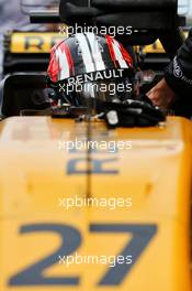 Nico Hulkenberg (GER) Renault Sport F1 Team RS17 on the grid. 01.10.2017. Formula 1 World Championship, Rd 15, Malaysian Grand Prix, Sepang, Malaysia, Sunday.