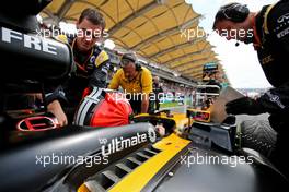 Nico Hulkenberg (GER) Renault Sport F1 Team  01.10.2017. Formula 1 World Championship, Rd 15, Malaysian Grand Prix, Sepang, Malaysia, Sunday.