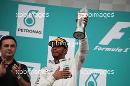 2nd place Lewis Hamilton (GBR) Mercedes AMG F1. 01.10.2017. Formula 1 World Championship, Rd 15, Malaysian Grand Prix, Sepang, Malaysia, Sunday.