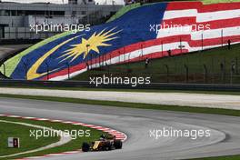 Jolyon Palmer (GBR) Renault Sport F1 Team RS17. 01.10.2017. Formula 1 World Championship, Rd 15, Malaysian Grand Prix, Sepang, Malaysia, Sunday.