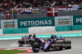 Carlos Sainz Jr (ESP) Scuderia Toro Rosso STR12. 01.10.2017. Formula 1 World Championship, Rd 15, Malaysian Grand Prix, Sepang, Malaysia, Sunday.