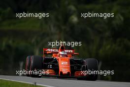 Stoffel Vandoorne (BEL) McLaren F1  30.09.2017. Formula 1 World Championship, Rd 15, Malaysian Grand Prix, Sepang, Malaysia, Saturday.