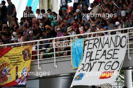 Fans in the grandstand and flags for Fernando Alonso (ESP) McLaren. 30.09.2017. Formula 1 World Championship, Rd 15, Malaysian Grand Prix, Sepang, Malaysia, Saturday.