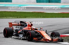 Stoffel Vandoorne (BEL) McLaren MCL32. 30.09.2017. Formula 1 World Championship, Rd 15, Malaysian Grand Prix, Sepang, Malaysia, Saturday.