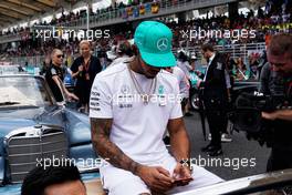 Lewis Hamilton (GBR) Mercedes AMG F1 on the drivers parade.                                01.10.2017. Formula 1 World Championship, Rd 15, Malaysian Grand Prix, Sepang, Malaysia, Sunday.