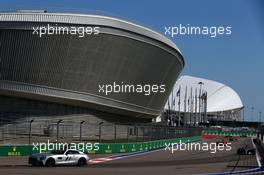 Valtteri Bottas (FIN) Mercedes AMG F1 W08 leads behind the FIA Safety Car. 30.04.2017. Formula 1 World Championship, Rd 4, Russian Grand Prix, Sochi Autodrom, Sochi, Russia, Race Day.