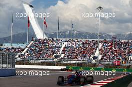 Daniil Kvyat (RUS) Scuderia Toro Rosso STR12. 30.04.2017. Formula 1 World Championship, Rd 4, Russian Grand Prix, Sochi Autodrom, Sochi, Russia, Race Day.