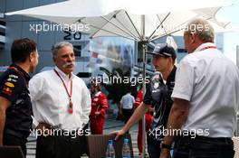 (L to R): Christian Horner (GBR) Red Bull Racing Team Principal; Chase Carey (USA) Formula One Group Chairman; Max Verstappen (NLD) Red Bull Racing; Dr Helmut Marko (AUT) Red Bull Motorsport Consultant. 30.04.2017. Formula 1 World Championship, Rd 4, Russian Grand Prix, Sochi Autodrom, Sochi, Russia, Race Day.