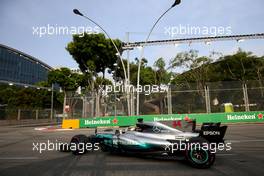 Lewis Hamilton (GBR) Mercedes AMG F1   15.09.2017. Formula 1 World Championship, Rd 14, Singapore Grand Prix, Marina Bay Street Circuit, Singapore, Practice Day.