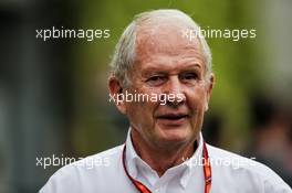Dr Helmut Marko (AUT) Red Bull Motorsport Consultant. 15.09.2017. Formula 1 World Championship, Rd 14, Singapore Grand Prix, Marina Bay Street Circuit, Singapore, Practice Day.