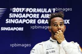 Race winner Lewis Hamilton (GBR) Mercedes AMG F1 celebrates on the podium. 17.09.2017. Formula 1 World Championship, Rd 14, Singapore Grand Prix, Marina Bay Street Circuit, Singapore, Race Day.