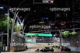 Valtteri Bottas (FIN) Mercedes AMG F1 W08. 17.09.2017. Formula 1 World Championship, Rd 14, Singapore Grand Prix, Marina Bay Street Circuit, Singapore, Race Day.