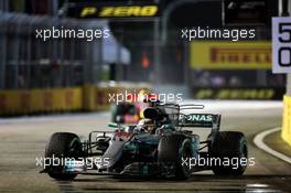 Lewis Hamilton (GBR) Mercedes AMG F1 W08. 17.09.2017. Formula 1 World Championship, Rd 14, Singapore Grand Prix, Marina Bay Street Circuit, Singapore, Race Day.