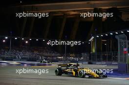 Jolyon Palmer (GBR) Renault Sport F1 Team RS17. 17.09.2017. Formula 1 World Championship, Rd 14, Singapore Grand Prix, Marina Bay Street Circuit, Singapore, Race Day.