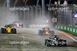 Lewis Hamilton (GBR) Mercedes AMG F1 W08. 17.09.2017. Formula 1 World Championship, Rd 14, Singapore Grand Prix, Marina Bay Street Circuit, Singapore, Race Day.