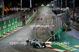 Lewis Hamilton (GBR) Mercedes AMG F1 W08. 17.09.2017. Formula 1 World Championship, Rd 14, Singapore Grand Prix, Marina Bay Street Circuit, Singapore, Race Day.