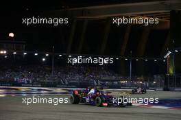 Carlos Sainz Jr (ESP) Scuderia Toro Rosso STR12. 17.09.2017. Formula 1 World Championship, Rd 14, Singapore Grand Prix, Marina Bay Street Circuit, Singapore, Race Day.