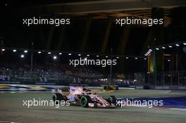 Sergio Perez (MEX) Sahara Force India F1 VJM10. 17.09.2017. Formula 1 World Championship, Rd 14, Singapore Grand Prix, Marina Bay Street Circuit, Singapore, Race Day.