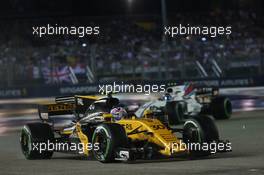 Jolyon Palmer (GBR) Renault Sport F1 Team RS17. 17.09.2017. Formula 1 World Championship, Rd 14, Singapore Grand Prix, Marina Bay Street Circuit, Singapore, Race Day.