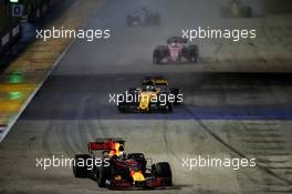 Daniel Ricciardo (AUS) Red Bull Racing RB13. 17.09.2017. Formula 1 World Championship, Rd 14, Singapore Grand Prix, Marina Bay Street Circuit, Singapore, Race Day.