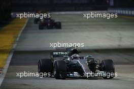 Valtteri Bottas (FIN) Mercedes AMG F1 W08. 17.09.2017. Formula 1 World Championship, Rd 14, Singapore Grand Prix, Marina Bay Street Circuit, Singapore, Race Day.