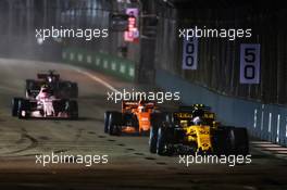 Jolyon Palmer (GBR) Renault Sport F1 Team RS17. 17.09.2017. Formula 1 World Championship, Rd 14, Singapore Grand Prix, Marina Bay Street Circuit, Singapore, Race Day.