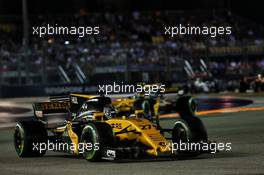 Nico Hulkenberg (GER) Renault Sport F1 Team RS17. 17.09.2017. Formula 1 World Championship, Rd 14, Singapore Grand Prix, Marina Bay Street Circuit, Singapore, Race Day.